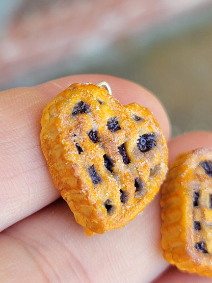Heart shape blueberry pie dangel earrings