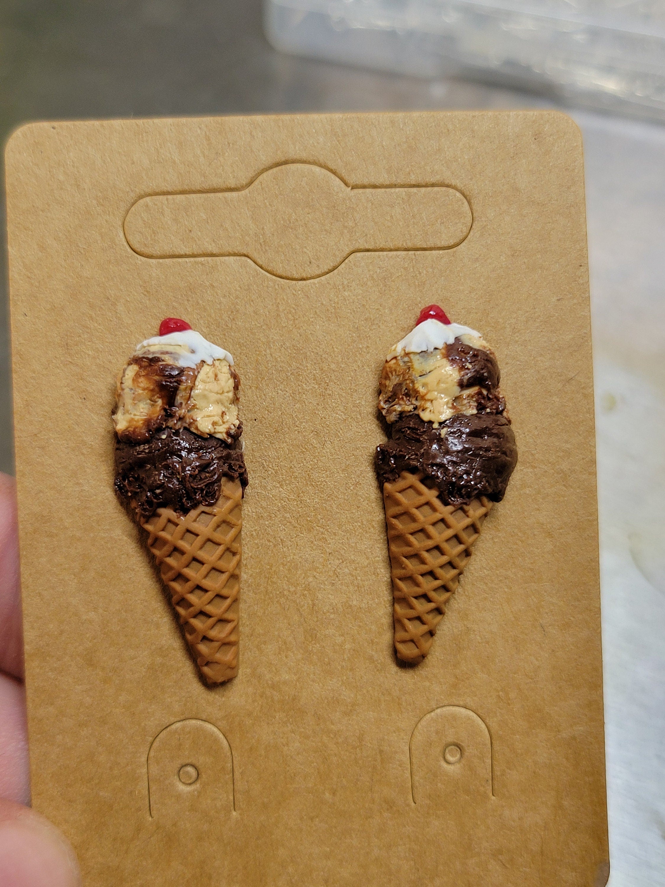 Customizable double scoop stud earrings