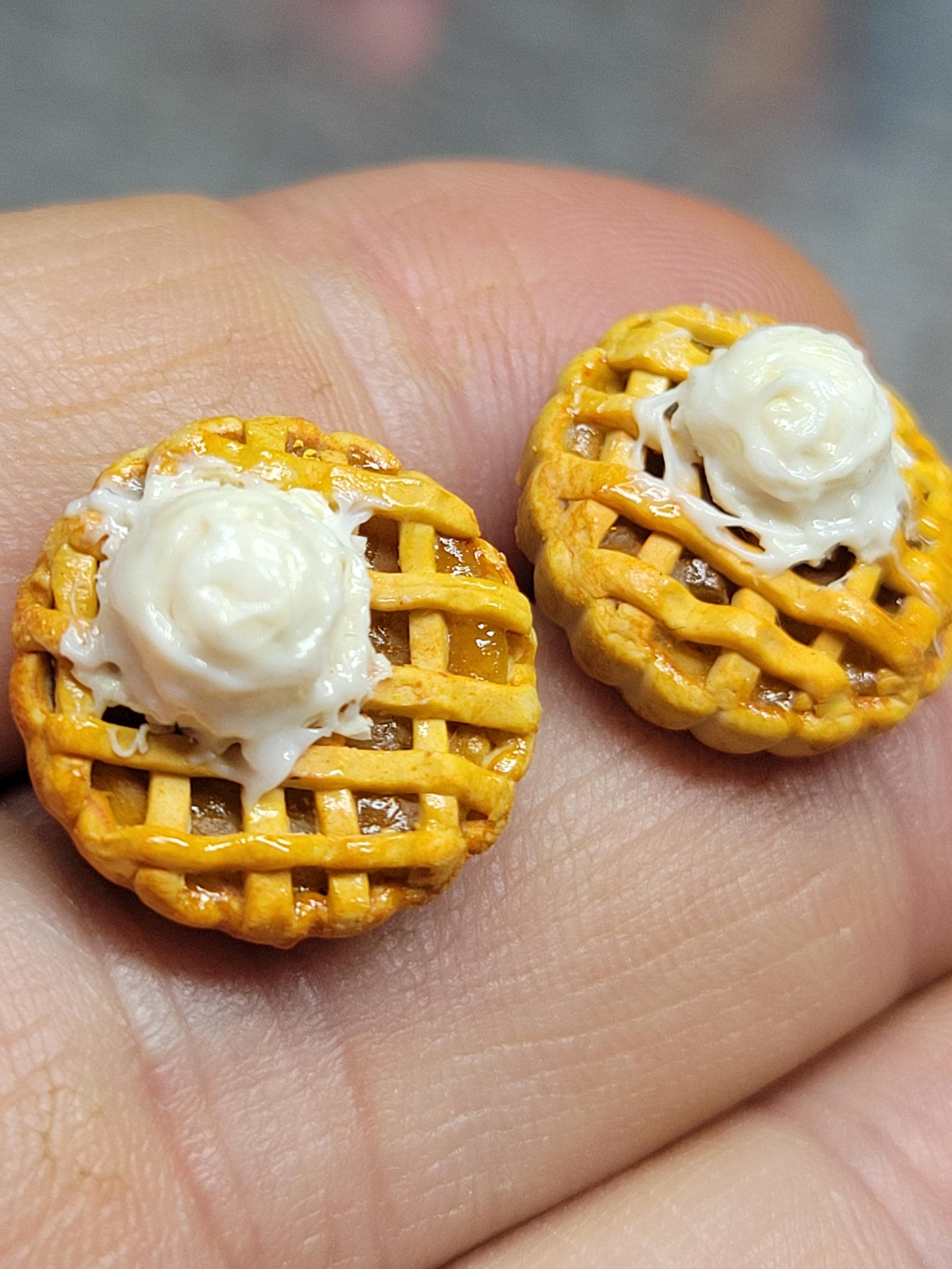 Apple pie Ala mode stud earrings