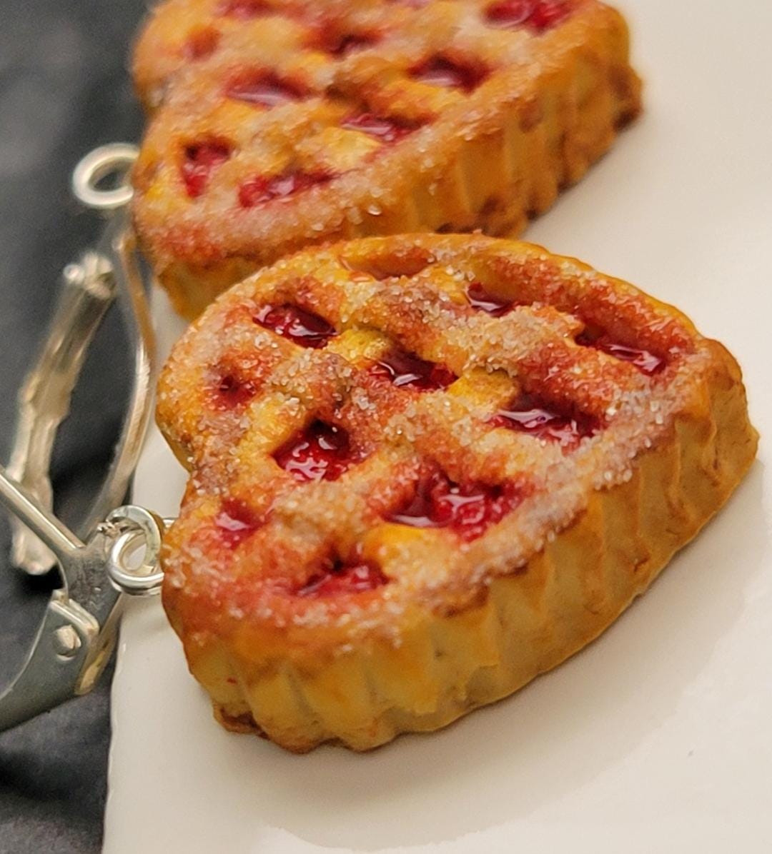 Heart shape cherry pie dangel earrings