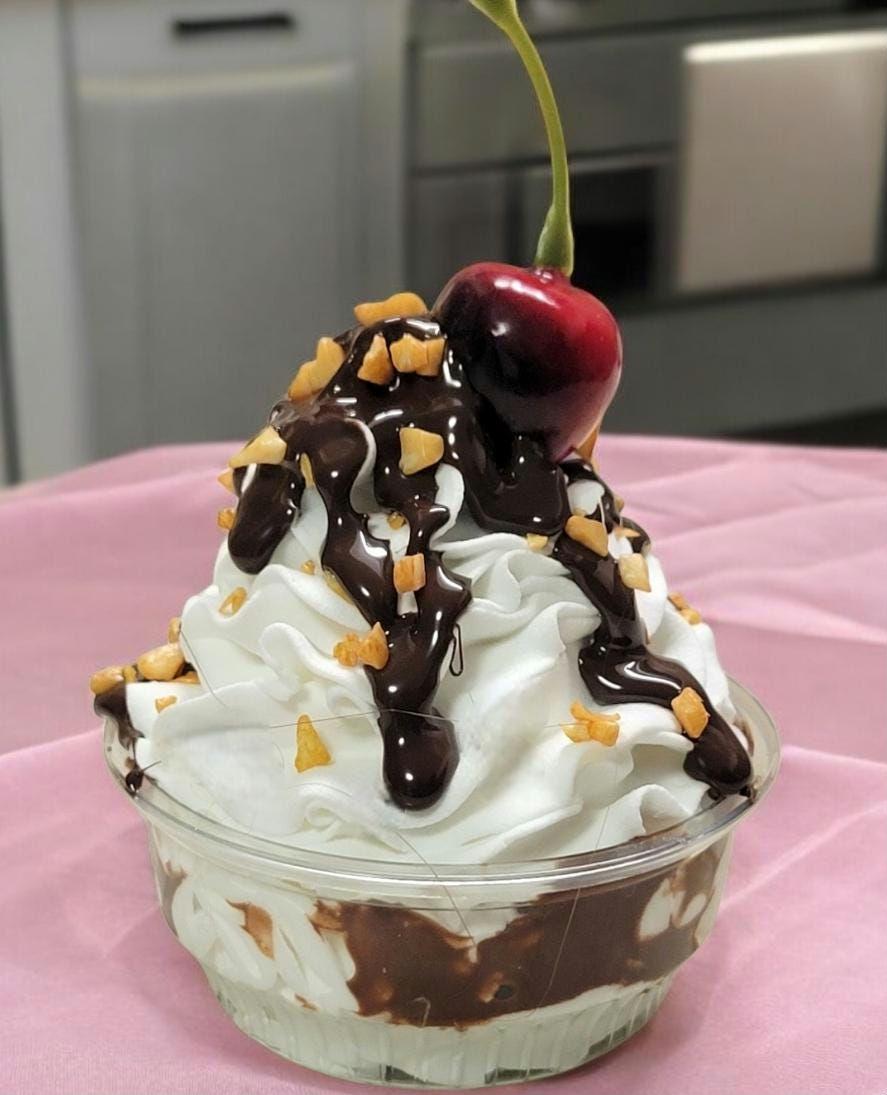 Zero calorie faux summer ice cream sundae