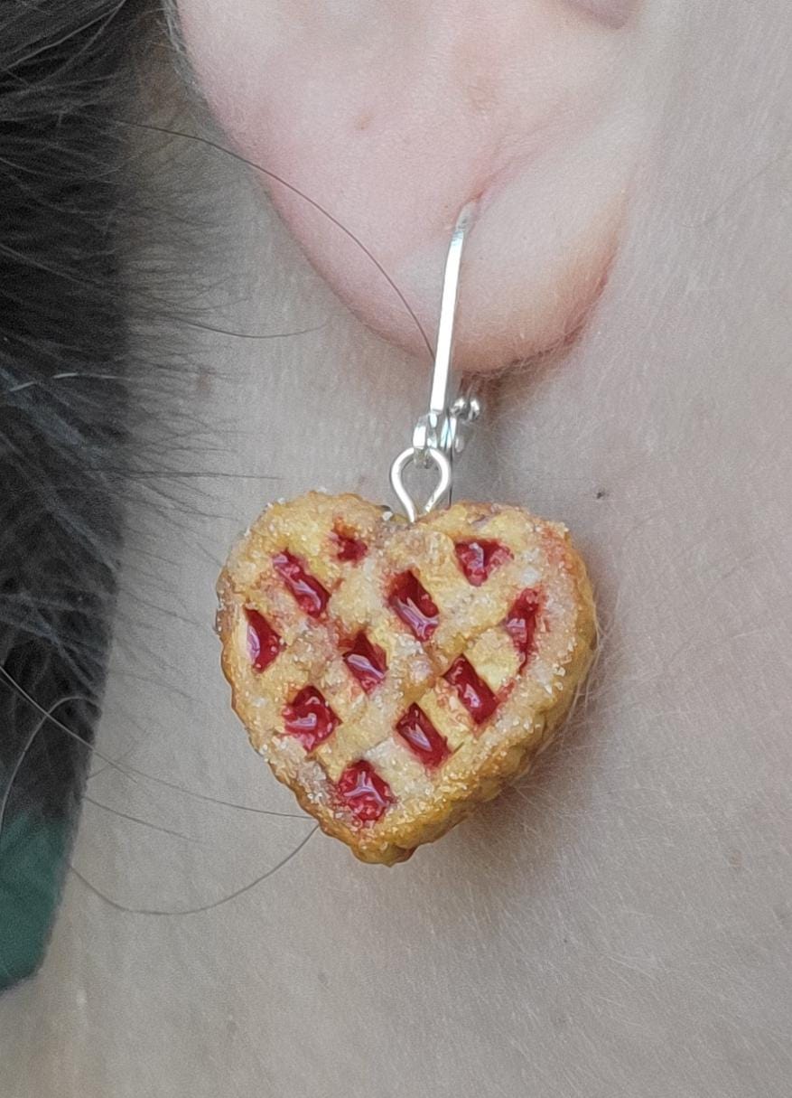Heart shape cherry pie dangel earrings