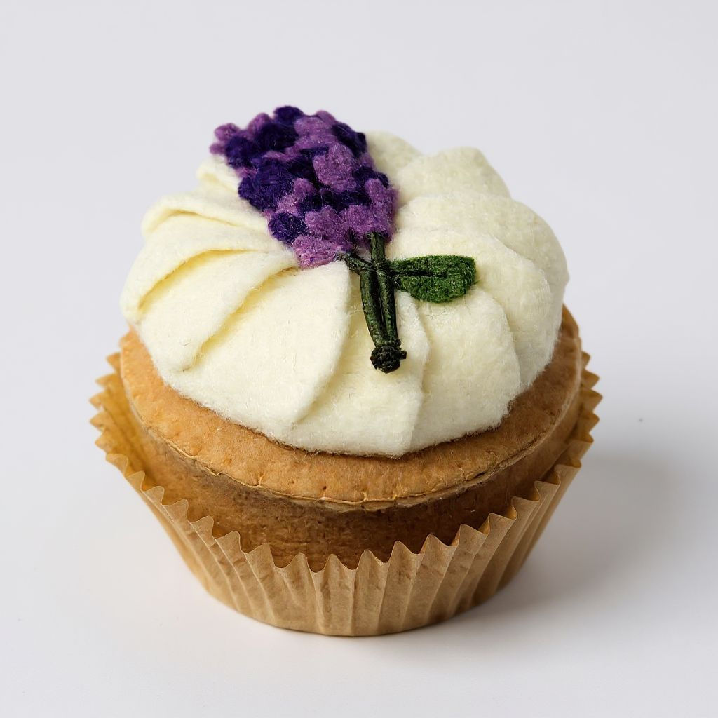 Felt cupcakes