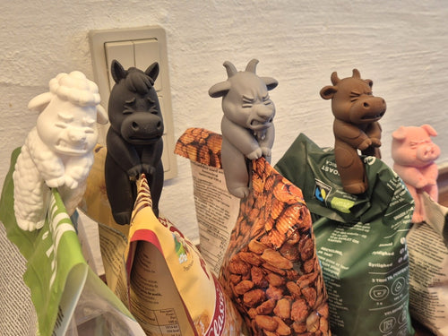 3d printed farm animal bag clips / magnets