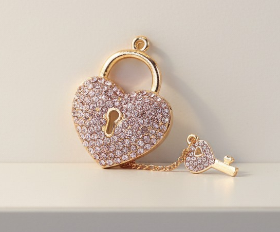 Crystal Heart locket keychain -(2 color options)