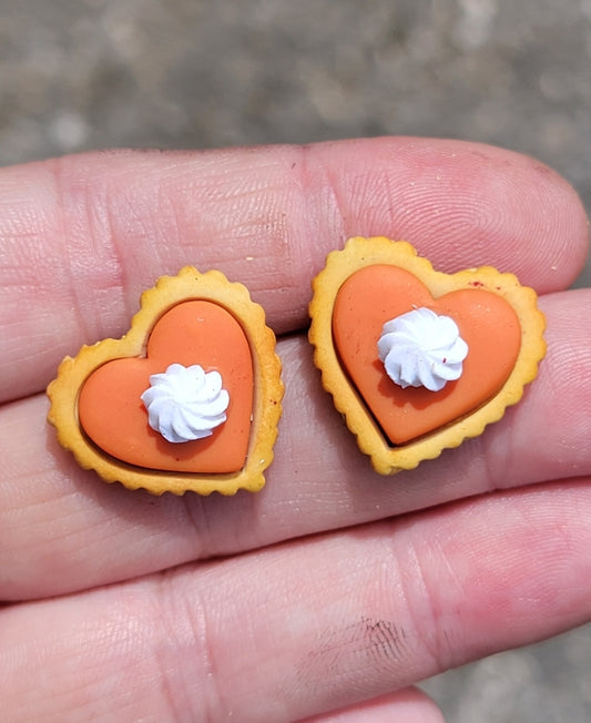 Heart shaped pumpkin pie stud earrings
